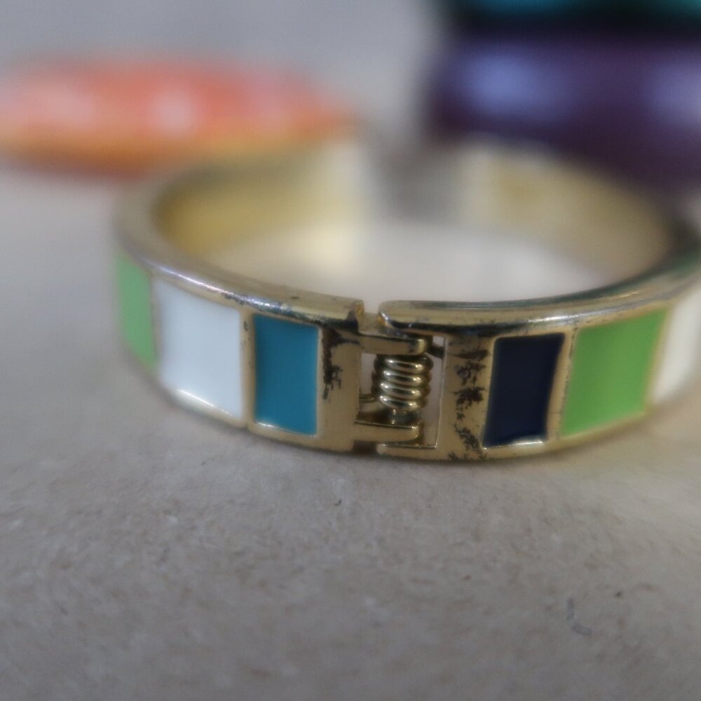 Vintage Bangle Bracelet 9 Pc Enamel Gold Tone 1 Monet Included Stackable Bundle - Picture 6 of 11